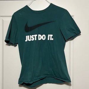 Nike shirt medium